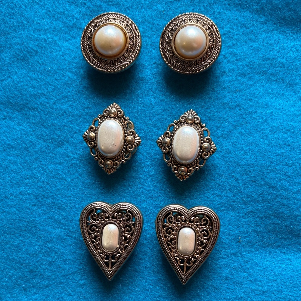 Gold-Tone Pearl Center Filigree Button Covers- Pack of 3 Pairs
